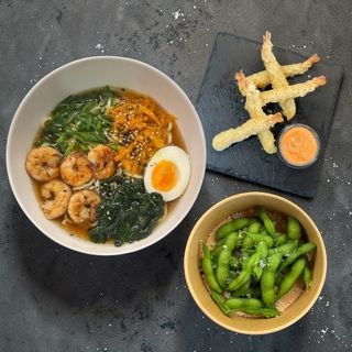 Shrimps lover Menu until 5 pm.