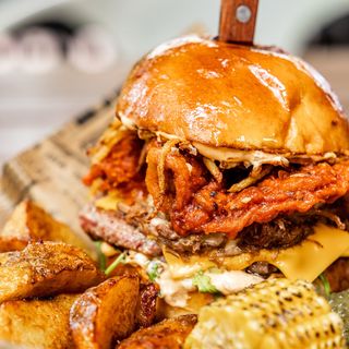 Бургер MEAT BOMB