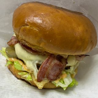 Блек ангъс (450г) пържени картофки (100г)