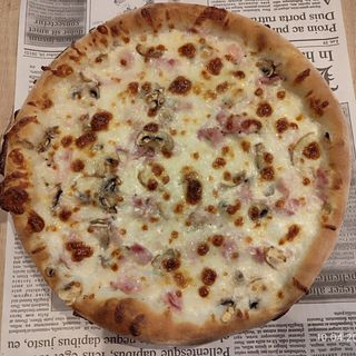 Пица Карбонара (650гр.)