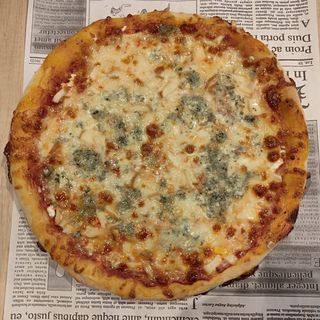 Пица 4 сирена (600г.)