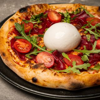 Пица Брезаола и Бурата 450г