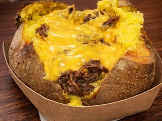 Порция Мистър Спешъл Бийф (600 - 900гр)