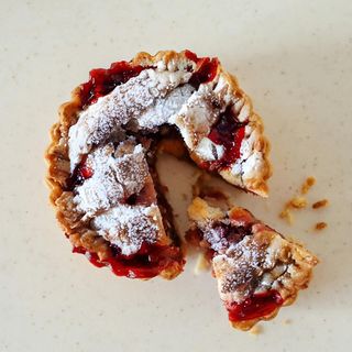 Тарт с вишни