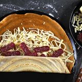 Палачинка със Сирене и Месо