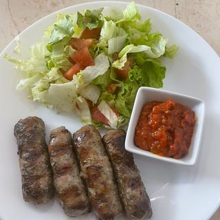 Сръбски пикантни кебапчета