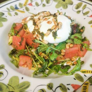 Бурата с авокадо,чери  домати и рукола 280г