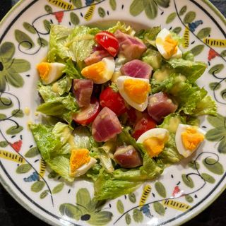 Салата с риба тон 300г