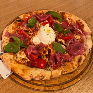 Пица с бурата и прошуто Крудо 350г.