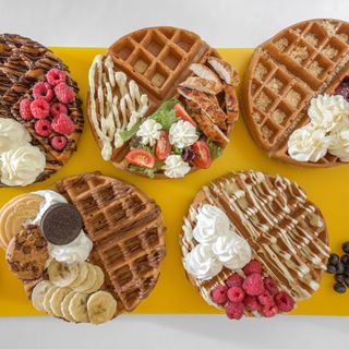 Гофрета със Сметана, Шоколад, Банан и Маршмелоу