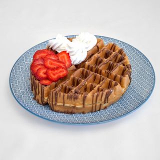 Гофрета със Сметана, Нутела и Ягоди