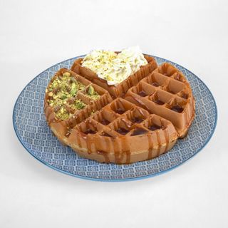 Гофрета с Маскарпоне, Шамфъстък и заливка от домашен карамел