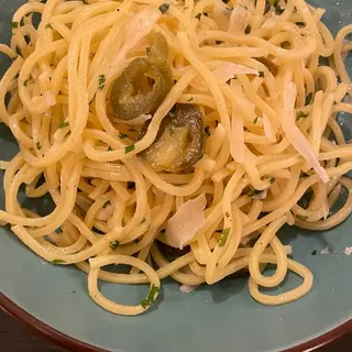 Али Олио