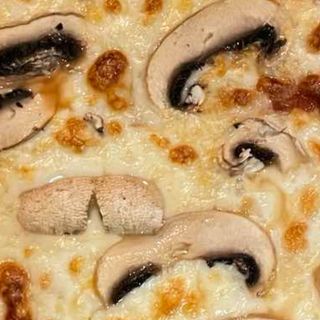 Гъби с трюфелов сос (бяла)