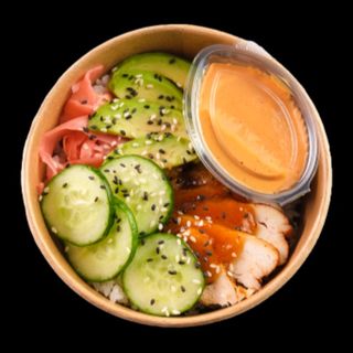 Поке с пиле, зеленчуци и манго чътни