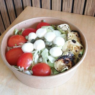 Салата с Бейби Моцарела