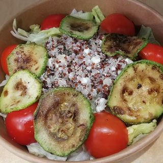 Салата с Киноа