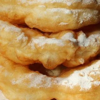 Семейна закуска от Мекици със сирене