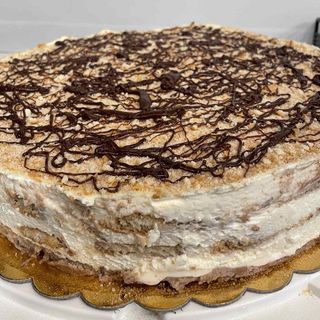 Бисквитена торта