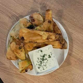 Тиквички по гръцки 