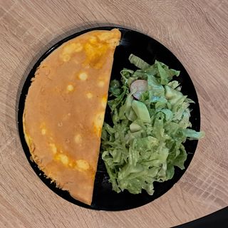 Омлет сирене и кашкавал 