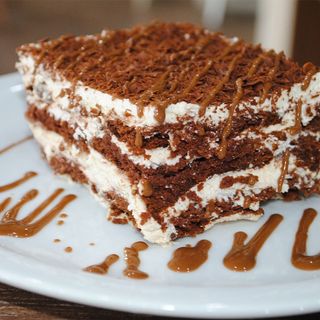 Бисквитена торта (200гр)