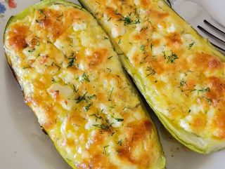 Пълнени тиквички с яйца и сирене (350г)