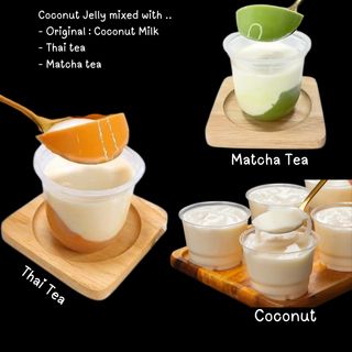 Coconut Jelly With *Matcha Green Tea