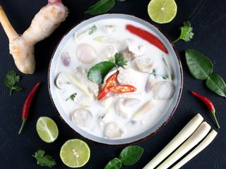 Tom Kha **Veggies** NO MEAT*