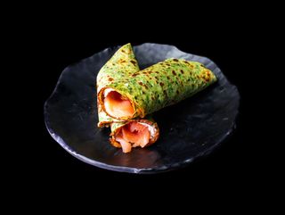 Спаначена палачинка с пушена сьомга