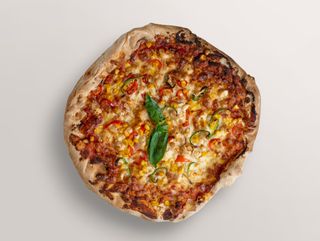 Пица Пинса с пилешко, царевица и чушка (650г)