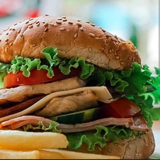 Пилешки бургер 