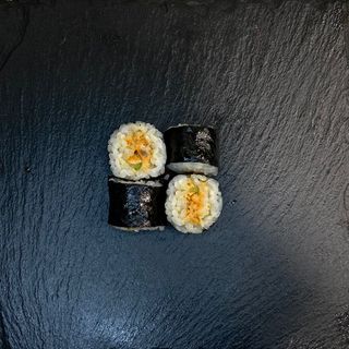 Хосомаки Печена сьомга тартар