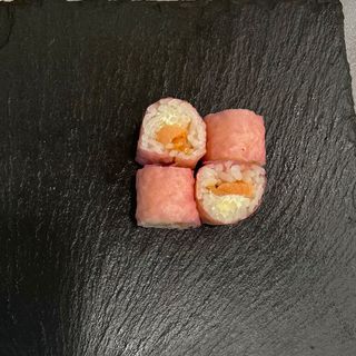 Соево Хосомаки Пушена сьомга и Филаделфия