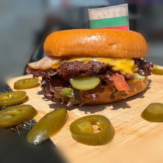 Барбекю Смаж Бургер+ картофки