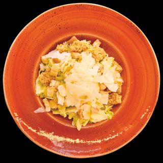 Салата Цезар с пиле