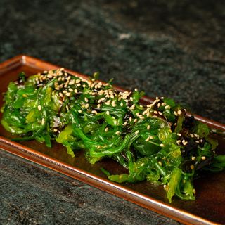 Салата гома уакаме (150г)