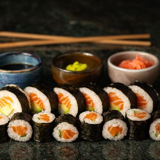 Сьомга сет (270г 14бр)