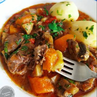 ТЕЛЕШКИ ГУЛАШ