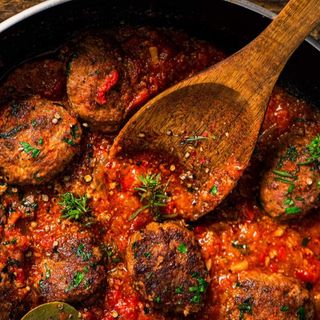 ТЕЛЕШКИ КЮФТЕНЦА СЪС ШАМ ФЪСТЪК