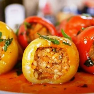 Пълнени чушки Долма с булгур  и зеленчуци