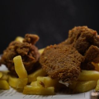 Десет пержени пикантни крилца 