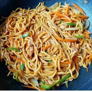 3.Спагети със зеленчуци и яйце