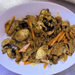 18.Свинско с печурки 800 грама