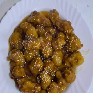 41.Панирано свинско сладко кисел сос 800 гр.