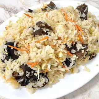 44.Ориз със зеленчуци и черни гъби 800 грама