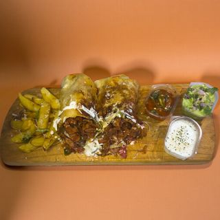 Бурито с чоризо