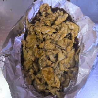 76В. Пилешко на плоча без зеленчуци.