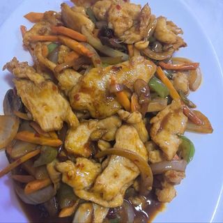 68. Пилешко по Императорски /с фъстъци, лют сос и зеленчуци