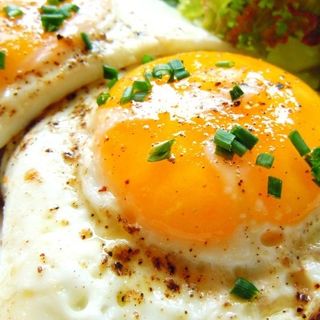 Добавка Яйце